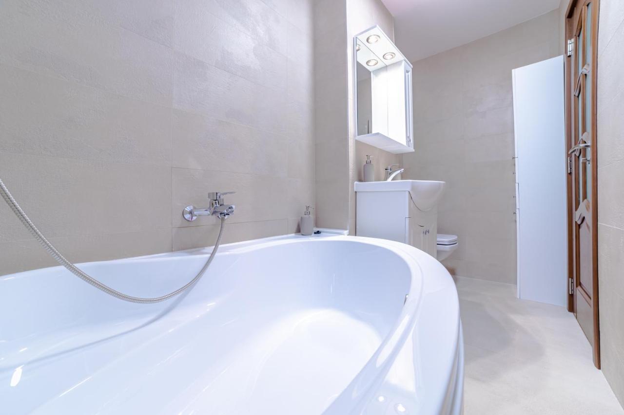 Apartament Garii Brasov Bagian luar foto