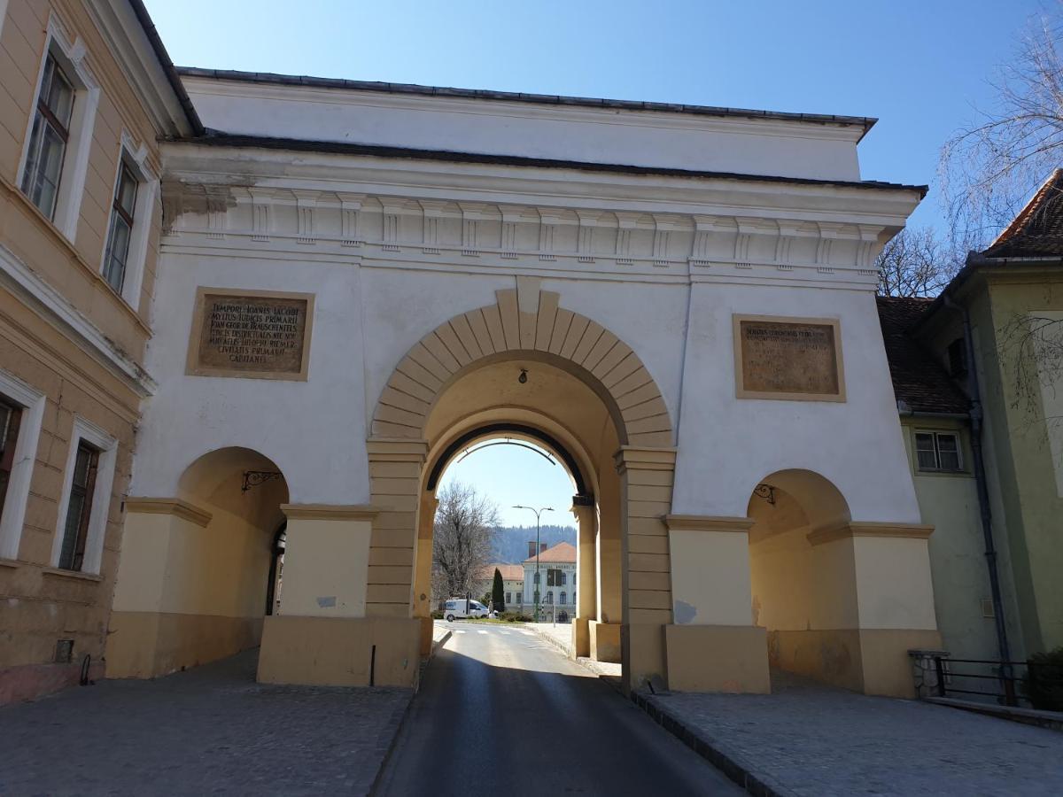 Apartament Garii Brasov Bagian luar foto