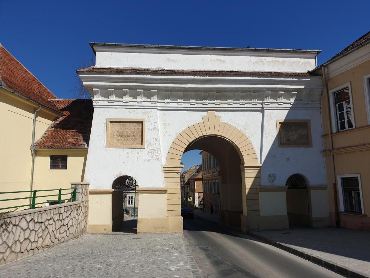 Apartament Garii Brasov Bagian luar foto
